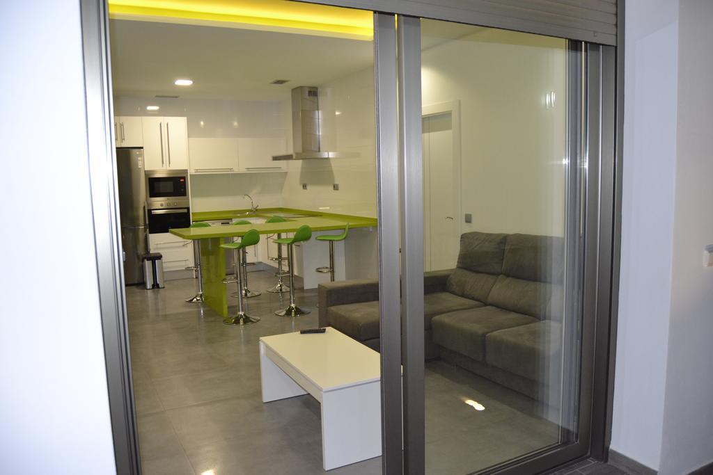 Apartamentos Turisticos Clavero Αλμάγκρο Δωμάτιο φωτογραφία