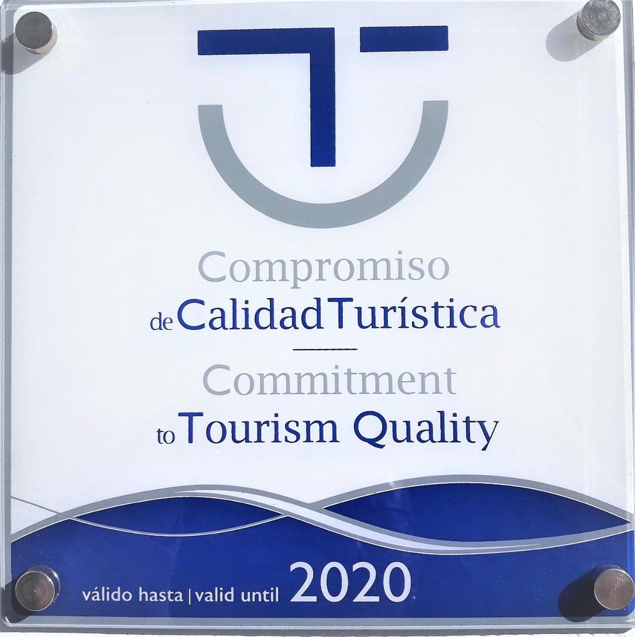 Apartamentos Turisticos Clavero Αλμάγκρο Εξωτερικό φωτογραφία